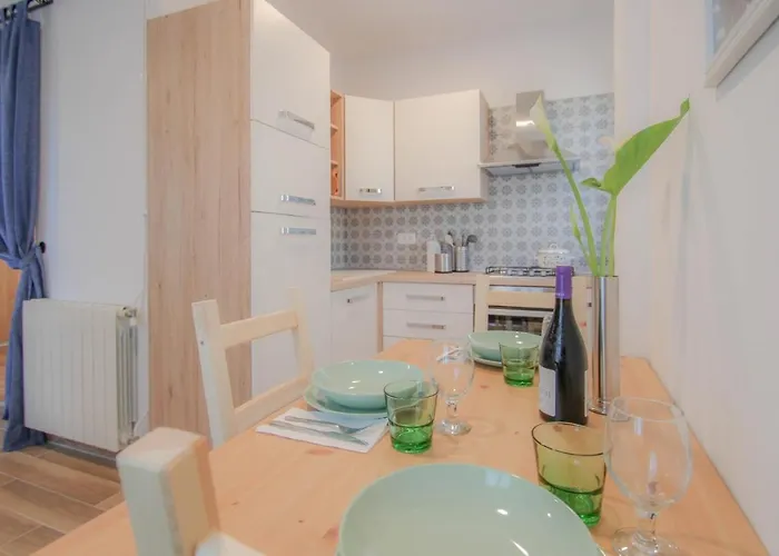 Lucia * Novigrad Istria