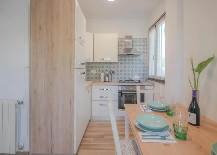 Lucia Διαμέρισμα *