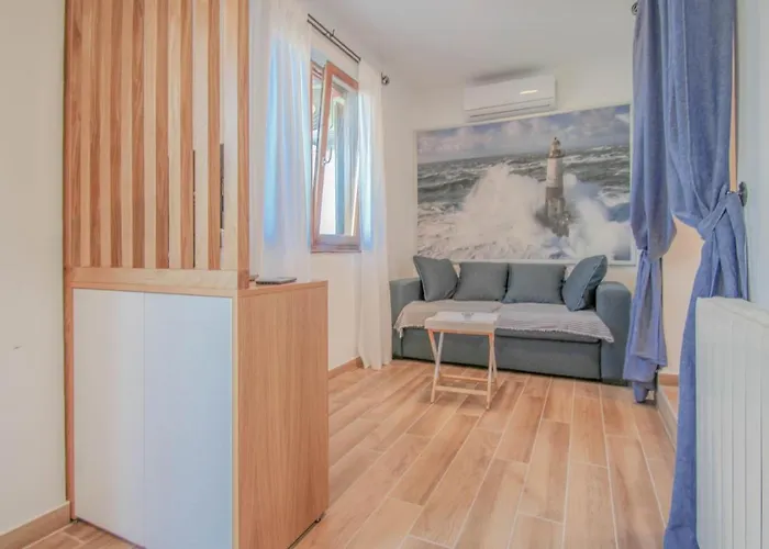 Διαμέρισμα Lucia *